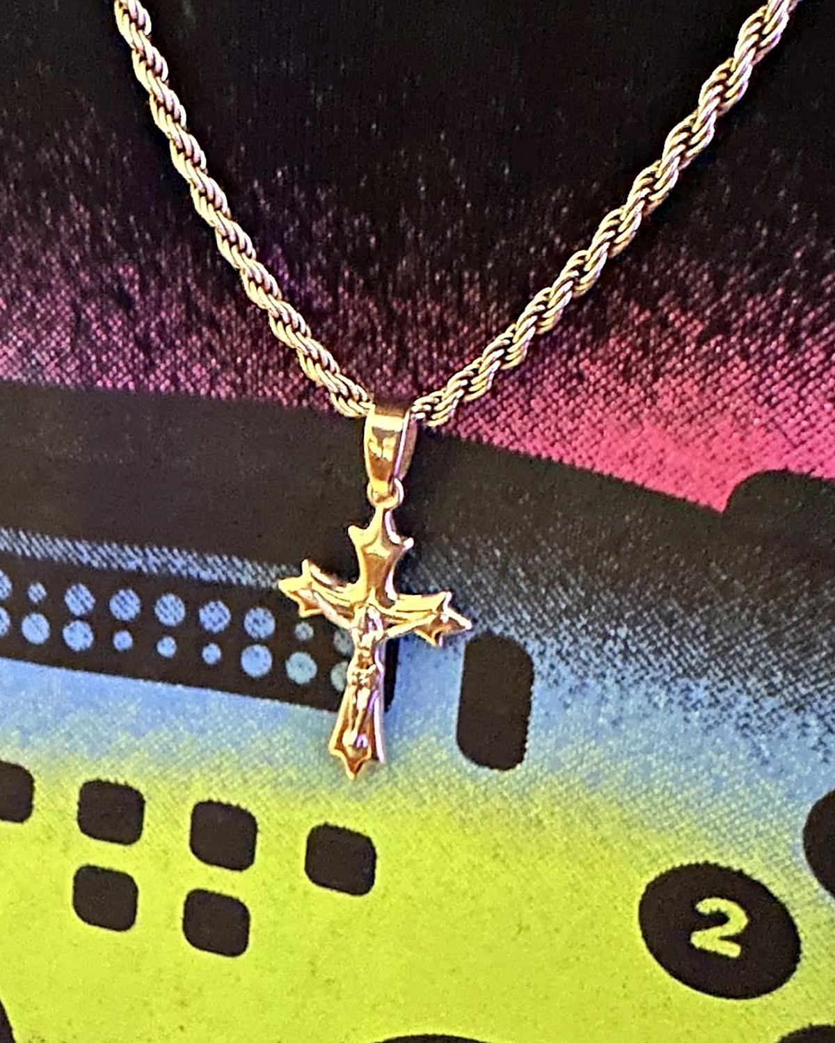 Cross pendant, rope chain